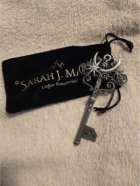 Litjoy Night Court Collectible Key Sarah J Maas